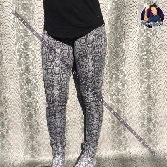 carmar cheetah snake skin jeans - Picture 3 of 10